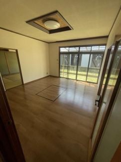 松山市高岡町の一戸建ての画像