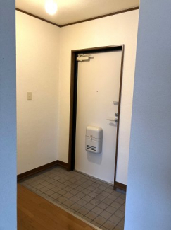 毎日通る玄関はこちらです