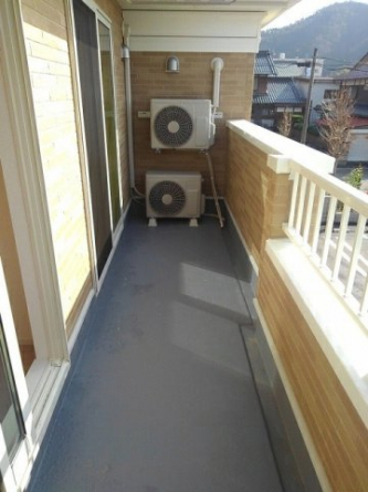 【バルコニー】
