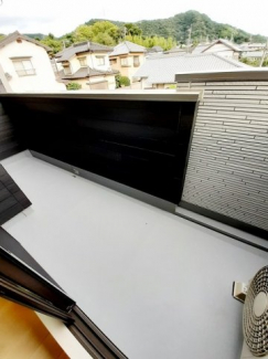【バルコニー】