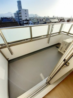 【バルコニー】