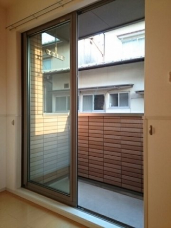 【バルコニー】