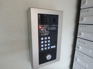 オートロック完備