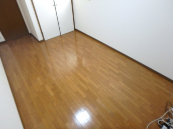 こちらのリビングで趣味の時間をお楽しみください