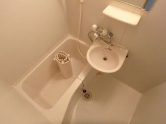 ゆったり過ごせるお風呂です