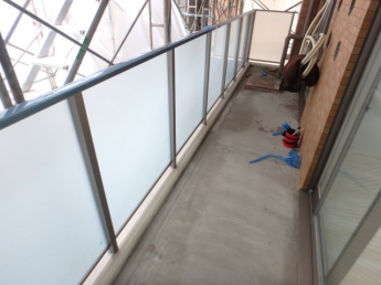 【バルコニー】