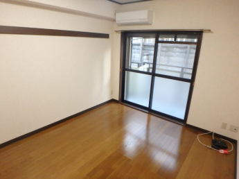 ゆったり過ごせるリビングです