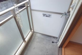 【バルコニー】