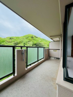 【バルコニー】