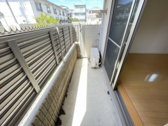 【バルコニー】