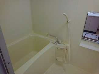 日々の疲れを癒すお風呂付です