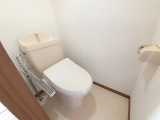 シンプルで使いやすいトイレです