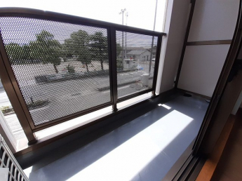 陽当たり良好なバルコニーです