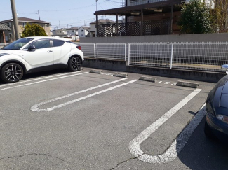 駐車場に車を止められます