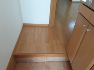 落ち着いた玄関です