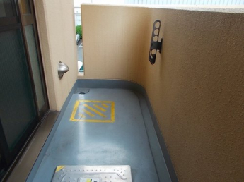 落ち着いた時間を過ごせるバルコニーです