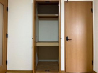 ダイニング収納