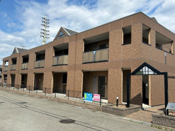 外観写真（昼）