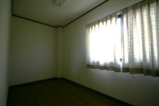 ３階サービスルーム
書斎やリモートワークにも