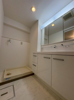 【独立洗面台】