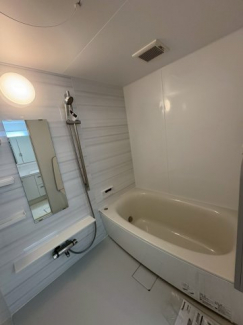 コンパクトで使いやすいお風呂です