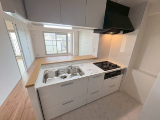 キッチンでお料理をお楽しみください