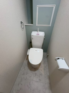 清潔感のあるトイレです