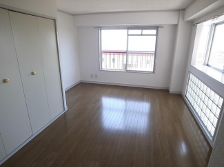 鶴甲コーポ２３号館の画像