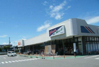 マルアイ亀山店まで640m
