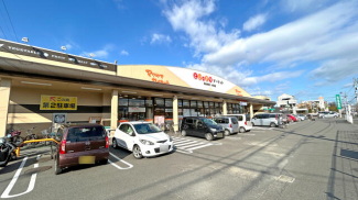 松山生協椿店まで184m