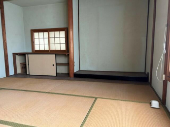 松山市立花２丁目の中古一戸建ての画像
