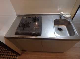 コンパクトなキッチンで掃除もラクラク