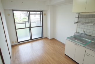 【居間・リビング】