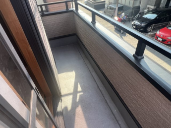 【バルコニー】