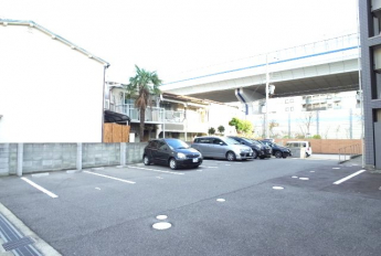 【駐車場】
