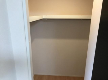 沢山しまえるウォークインクローゼット