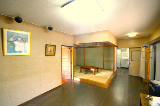 【居間・リビング】