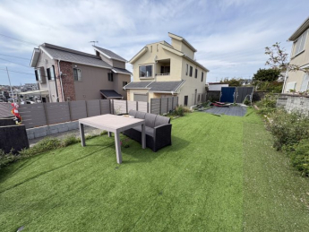 38坪のお庭からは明石大橋が一望できます