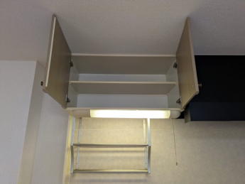 シンク上の収納棚