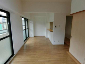 ファミリアル門戸の画像