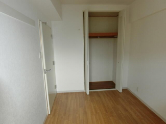 ファミリアル門戸の画像