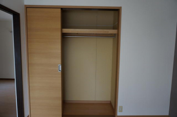 新居浜市東雲町２丁目のアパートの画像