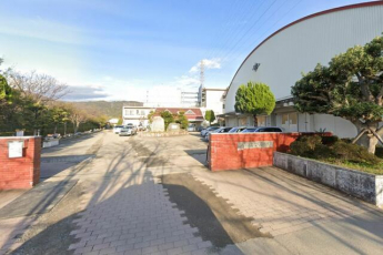 松山市立北久米小学校まで650m