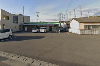 ファミリーマート松山北久米店まで500m