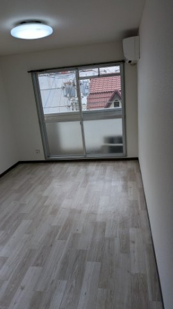 CF、クロス全面張替え
新品　照明器具
