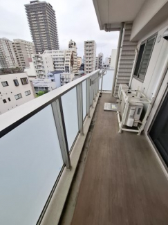 【バルコニー】