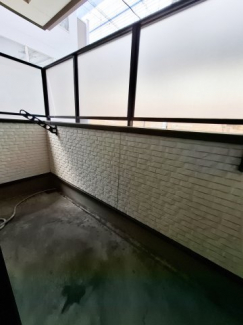 【バルコニー】