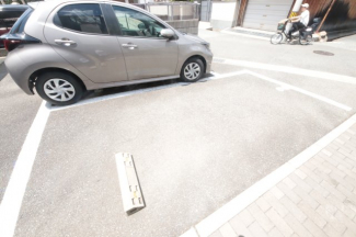 駐車場に車を止められます