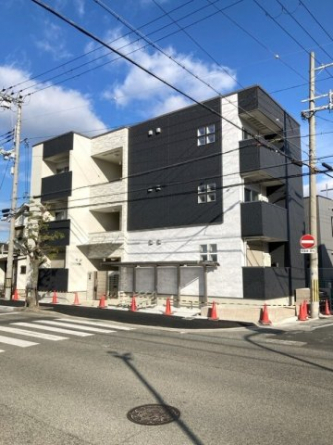 落ち着いた雰囲気の外観です