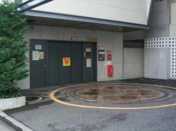 コナパラッツオ立体駐車場の画像